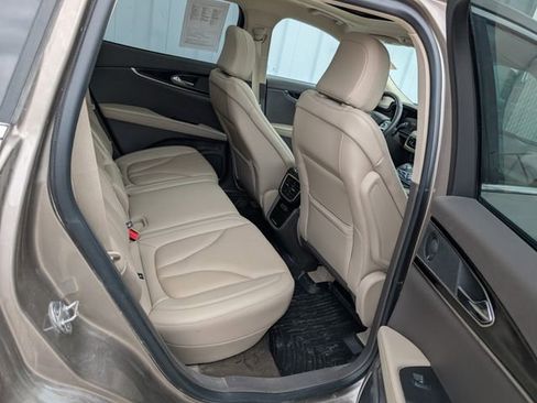 Used 2021 Lincoln Nautilus Reserve image 18