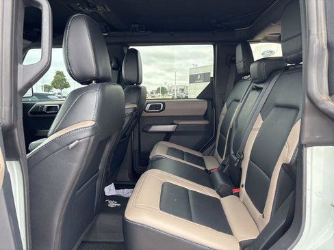 Used 2023 Ford Bronco Wildtrak AWD/4WD image 17