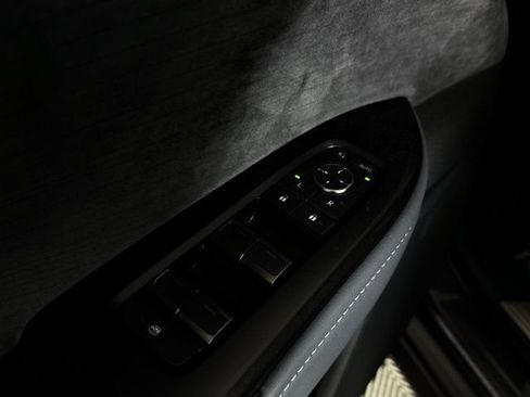 Used 2026 Lexus RZ 450e AWD w/ Accessory Package (Z2) image 27