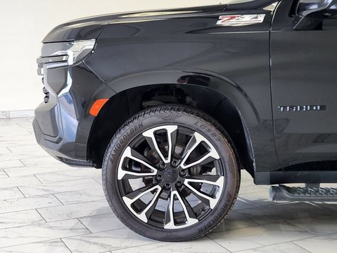 Used 2021 Chevrolet Tahoe Z71 w/ Z71 Signature Package AWD/4WD image 8