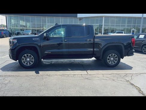 Certified 2024 GMC Sierra 1500 AT4 w/ AT4 Preferred Package AWD/4WD image 5