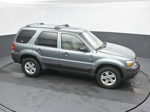 Used 2007 Ford Escape XLT image 28