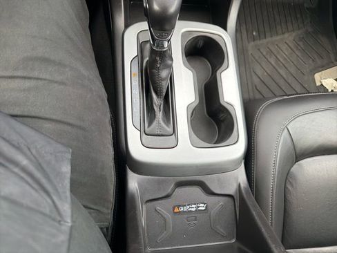 Used 2022 Chevrolet Colorado ZR2 w/ Colorado ZR2 Bison Edition image 24