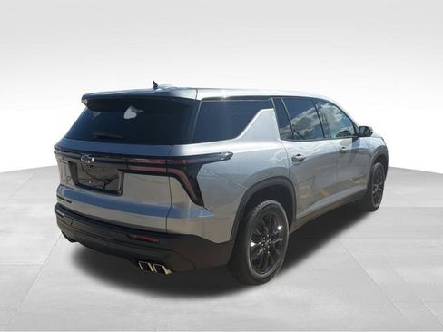 Used 2024 Chevrolet Traverse LS w/ Midnight/Sport Edition AWD/4WD image 6