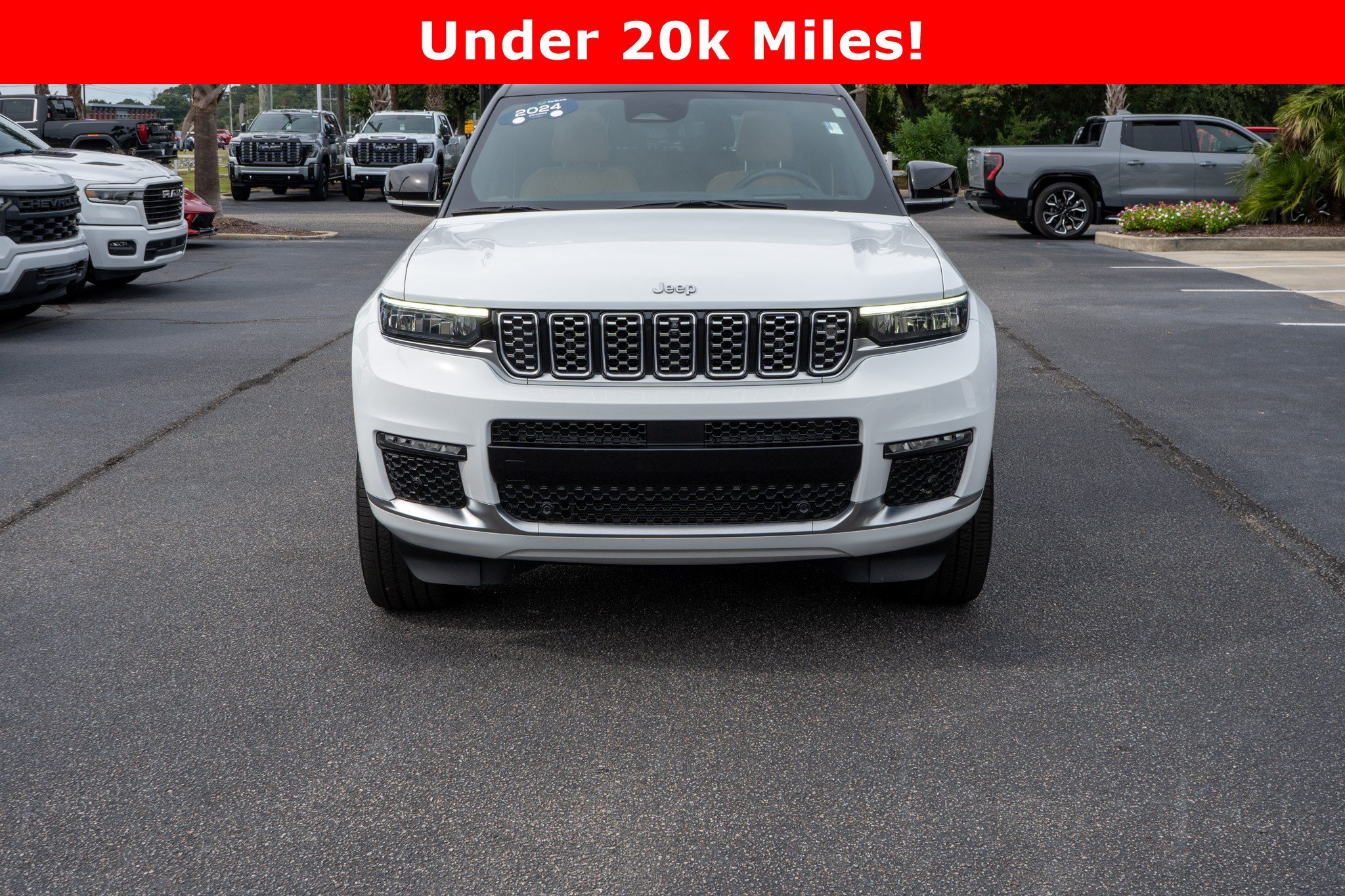 Used 2024 Jeep Grand Cherokee L Summit AWD/4WD image 8