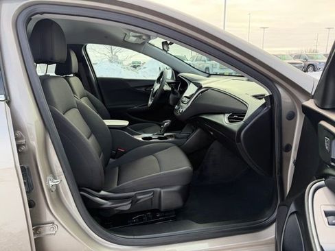 Used 2025 Chevrolet Malibu LT image 15