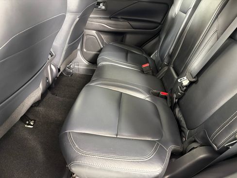 Used 2020 Mitsubishi Outlander SEL AWD/4WD image 18