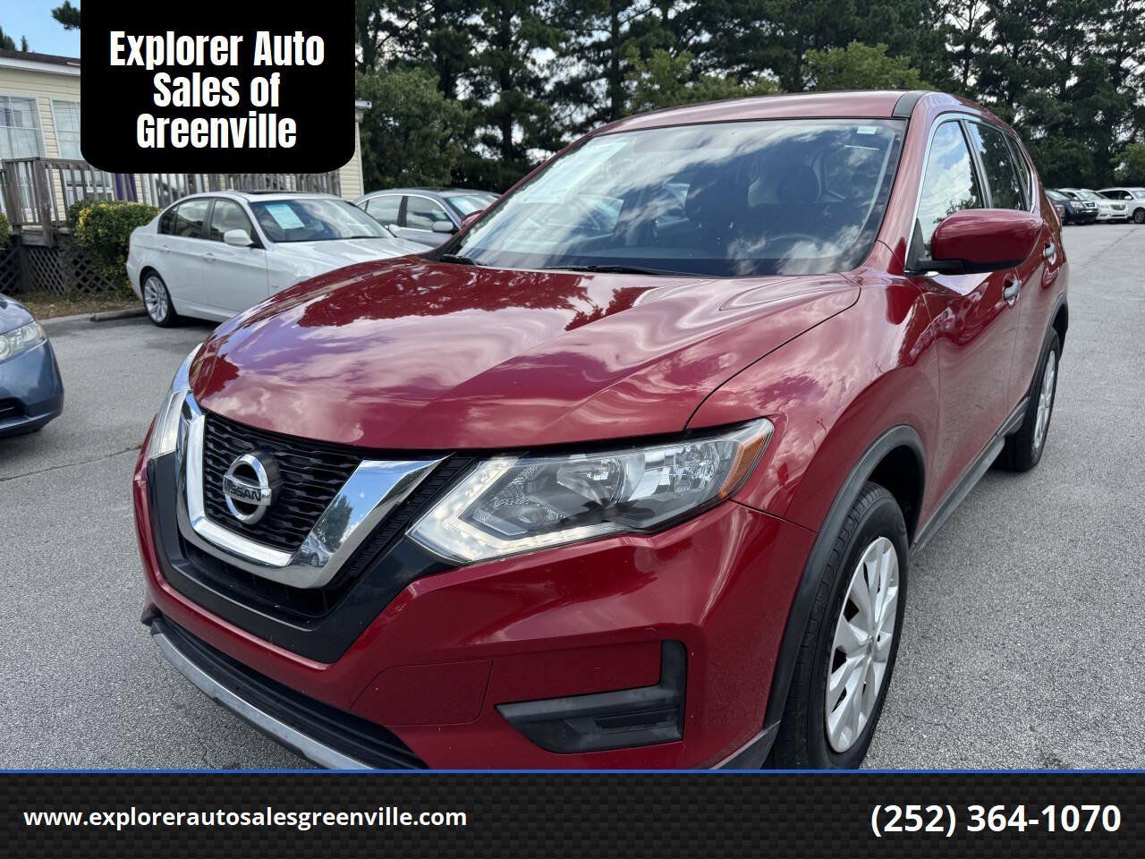 Used 2017 Nissan Rogue S AWD/4WD image 2