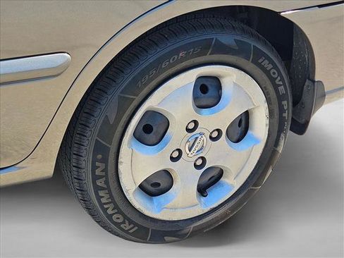 Used 2004 Nissan Sentra S FWD image 21