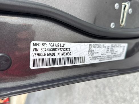 Used 2022 Jeep Compass Altitude w/ Convenience Group image 35