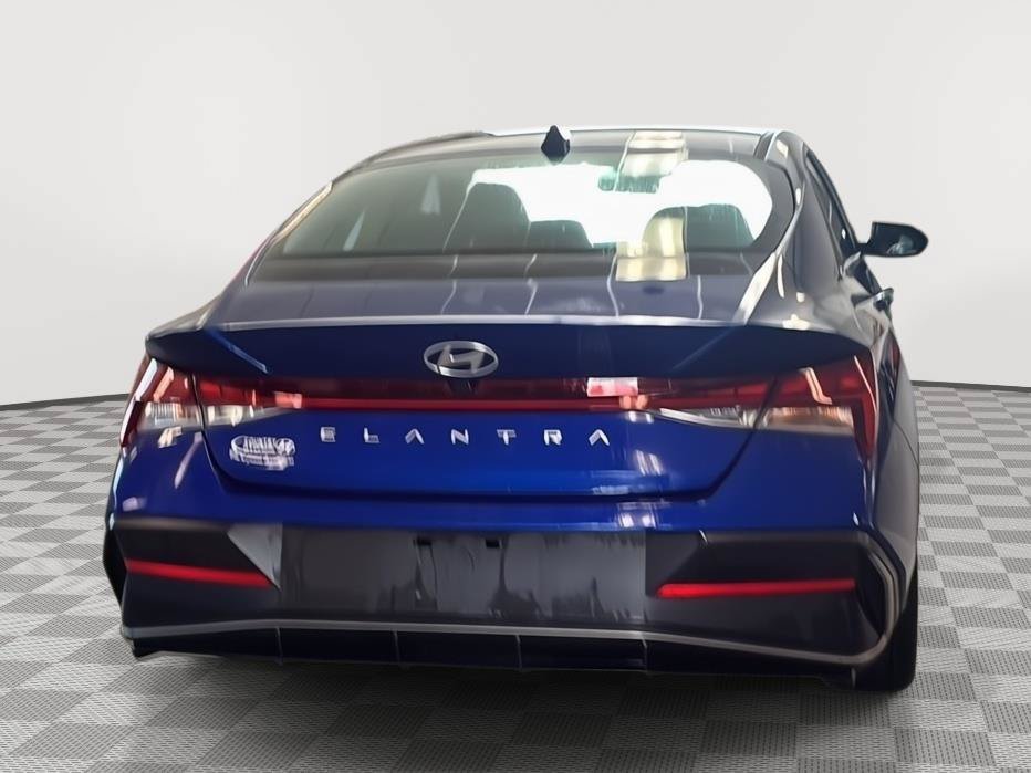 Certified 2024 Hyundai Elantra SEL w/ Convenience Package FWD image 6