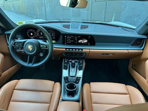 Certified 2025 Porsche 911 Carrera RWD image 22