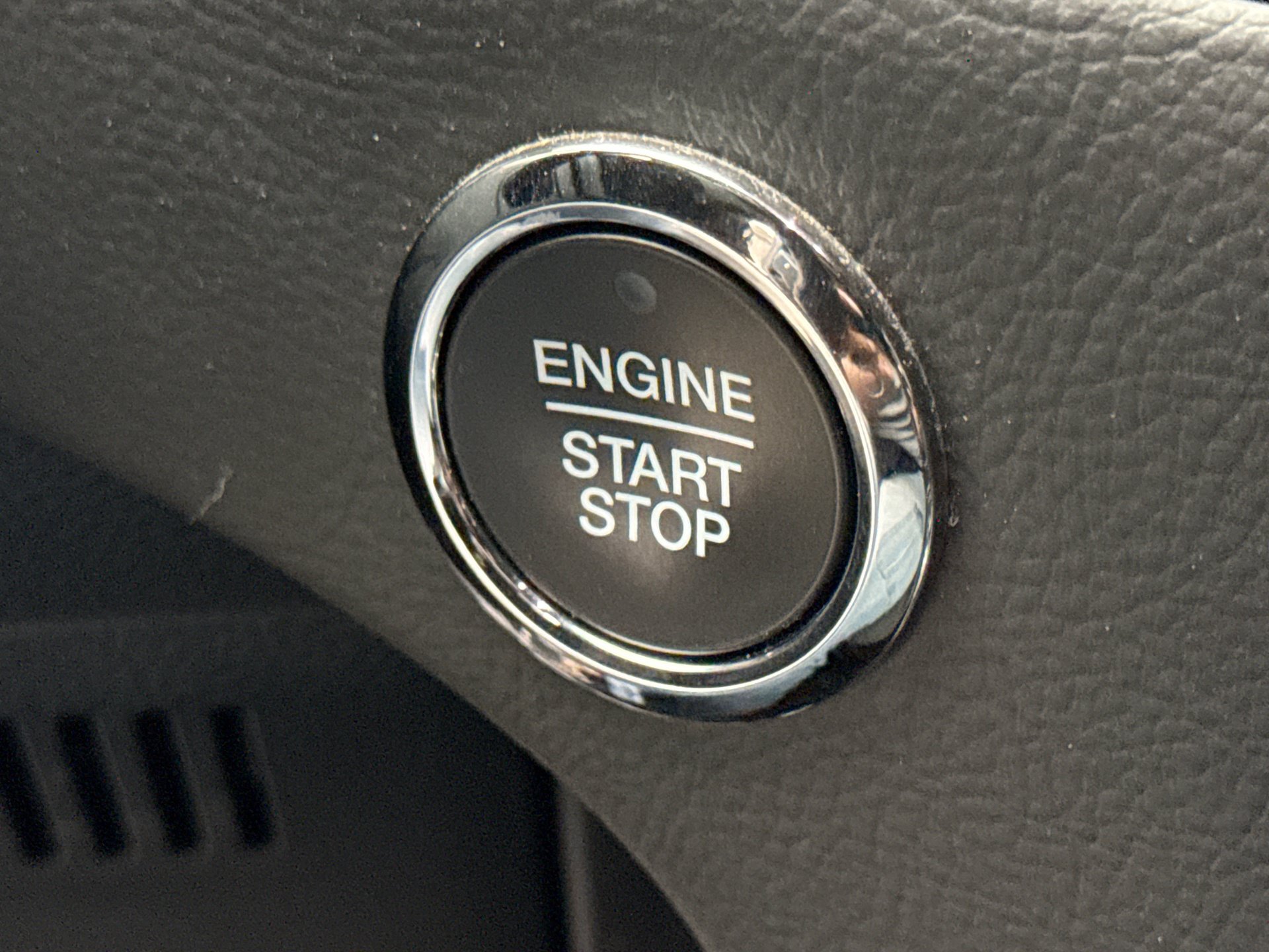 Used 2022 Ford Edge ST AWD/4WD image 20