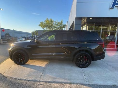 Certified 2023 Ford Explorer ST w/ Equipment Group 401A AWD/4WD image 5