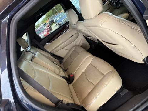 Used 2017 Cadillac XT5 Luxury w/ Driver Awareness Package FWD image 54