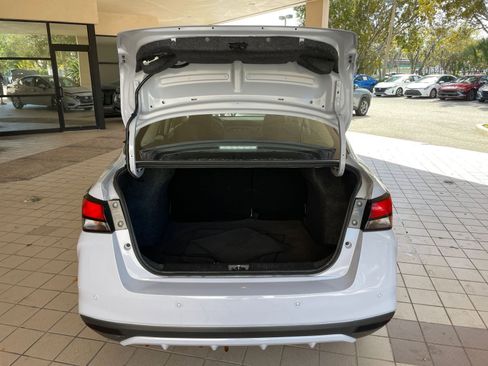 Used 2025 Nissan Versa SV image 25