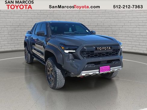 Used 2026 Toyota Tacoma Trailhunter image 3