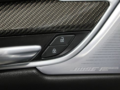 Used 2023 Cadillac XT6 Sport w/ Technology Package image 9