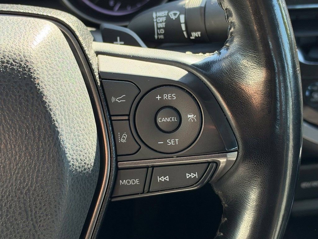 Used 2022 Toyota Camry SE w/ Convenience Package FWD image 24