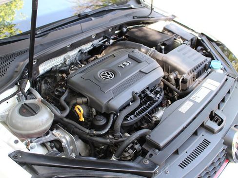 Used 2015 Volkswagen GTI Autobahn image 60