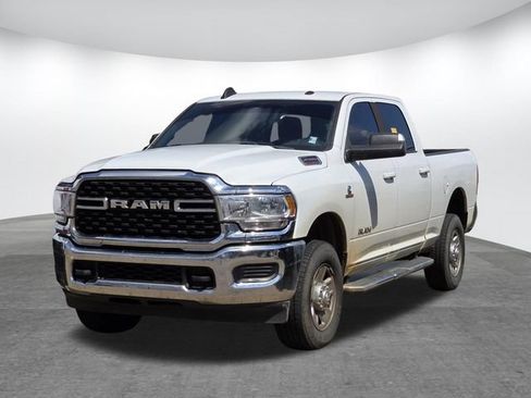 Used 2022 RAM 2500 Big Horn AWD/4WD image 9