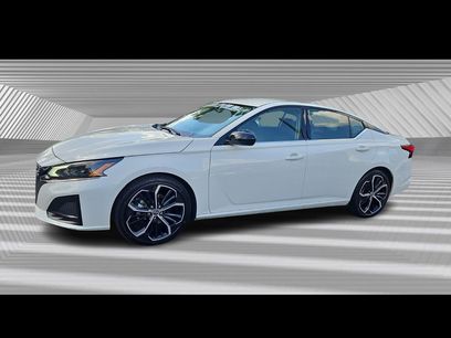 Used 2024 Nissan Altima 2.5 SR