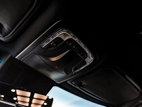 Used 2024 Mercedes-Benz Sprinter 3500 image 39