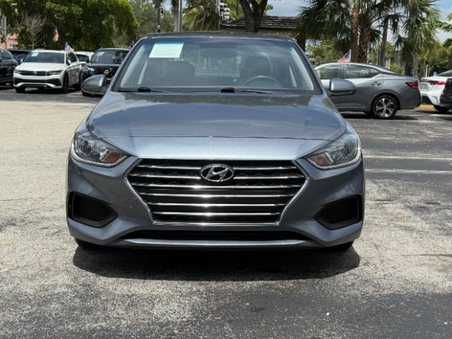 Used 2020 Hyundai Accent SE FWD image 2