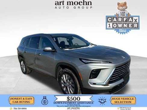 Used 2025 Buick Enclave Preferred image 1