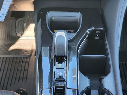 New 2026 Toyota Crown Signia Limited image 10