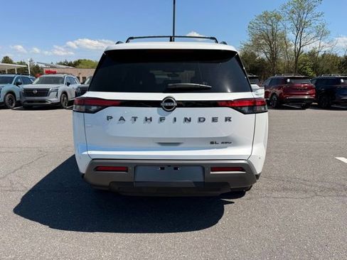 New 2026 Nissan Pathfinder SL image 6