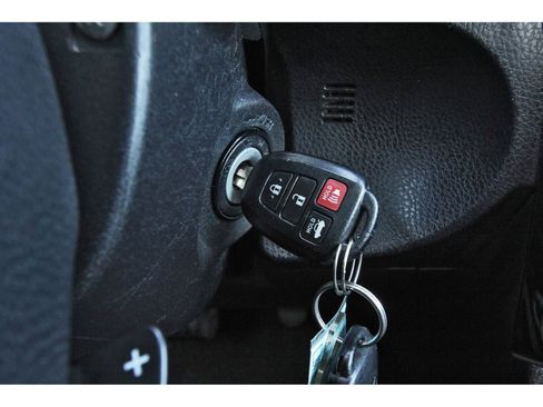 Used 2019 Toyota Corolla L image 21