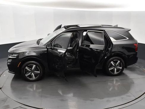 Used 2021 Kia Sorento EX w/ Panoramic Sunroof Package image 7