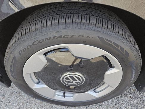 New 2025 Volkswagen ID. Buzz Pro S image 24