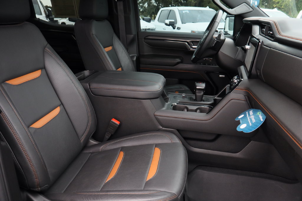 Certified 2024 GMC Sierra 1500 AT4 w/ Technology Package AWD/4WD image 31