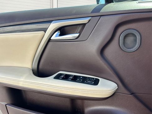 Used 2020 Lexus RX 350 FWD w/ Accessory Package image 17