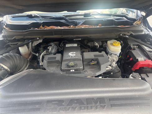 Used 2022 RAM 3500 Limited image 11