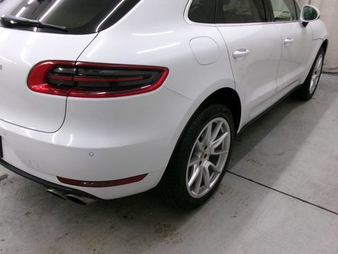 Used 2016 Porsche Macan S image 8