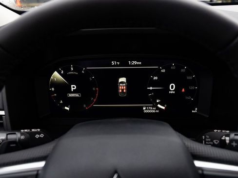 New 2026 Mitsubishi Outlander SEL AWD/4WD image 12