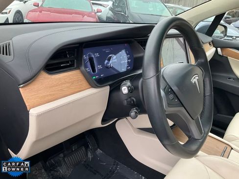 Used 2018 Tesla Model X 100D image 19