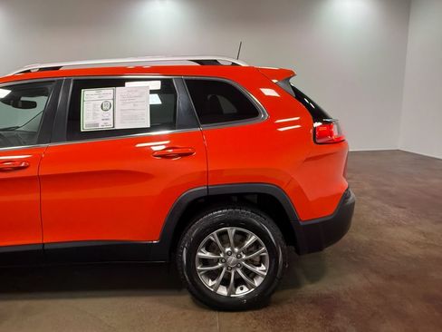 Used 2021 Jeep Cherokee Latitude Lux w/ Comfort/Convenience Group AWD/4WD image 36