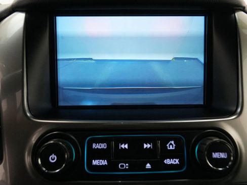 Used 2020 Chevrolet Suburban LT image 41