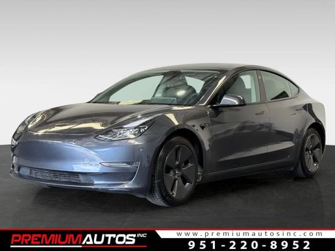 Used 2023 Tesla Model 3 Standard Range RWD image 1
