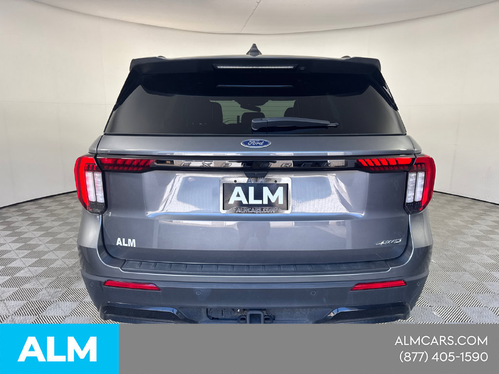Used 2025 Ford Explorer ST-Line w/ ST-Line Street Pack AWD/4WD image 8