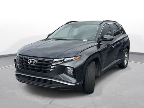 Used 2022 Hyundai Tucson SEL w/ Cargo Package FWD image 2