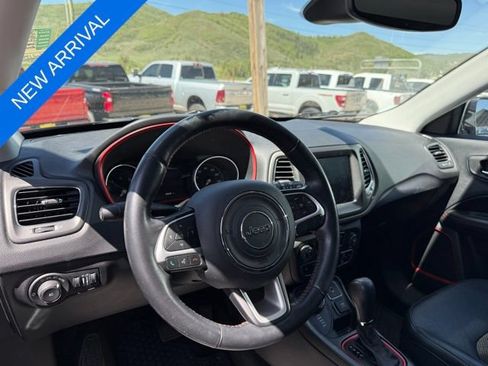 Used 2020 Jeep Compass Trailhawk w/ Cold Weather Group AWD/4WD image 12