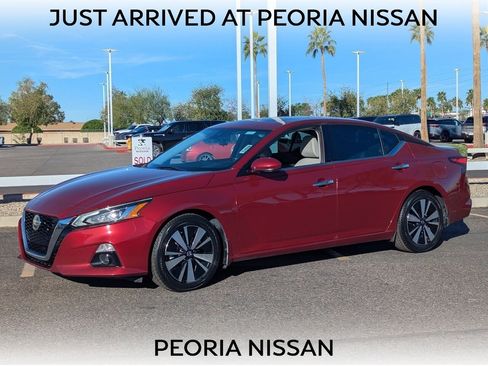 Certified 2021 Nissan Altima 2.5 SL image 1