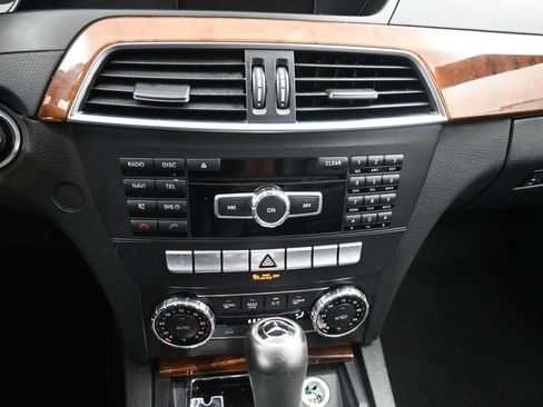 Used 2013 Mercedes-Benz C 300 4MATIC Sedan image 17