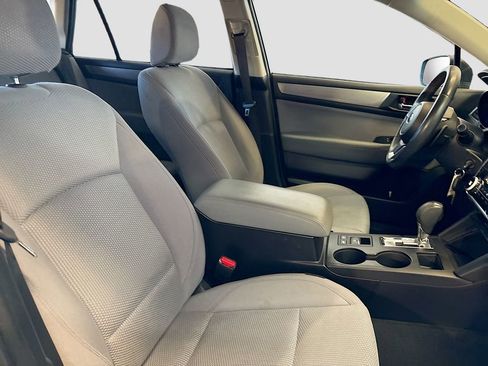 Used 2018 Subaru Outback 2.5i Premium image 26