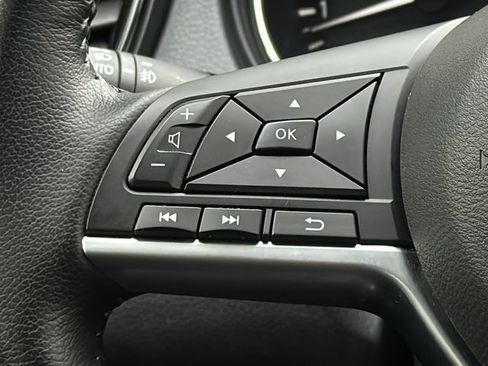 Used 2020 Nissan Rogue Sport SV w/ All-Weather Package AWD/4WD image 24